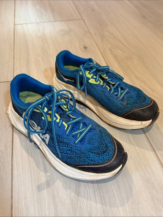Hoka Other - Hoka Rincon 4 kids Blue Running Sneakers with Neon Yellow Accents, size 4